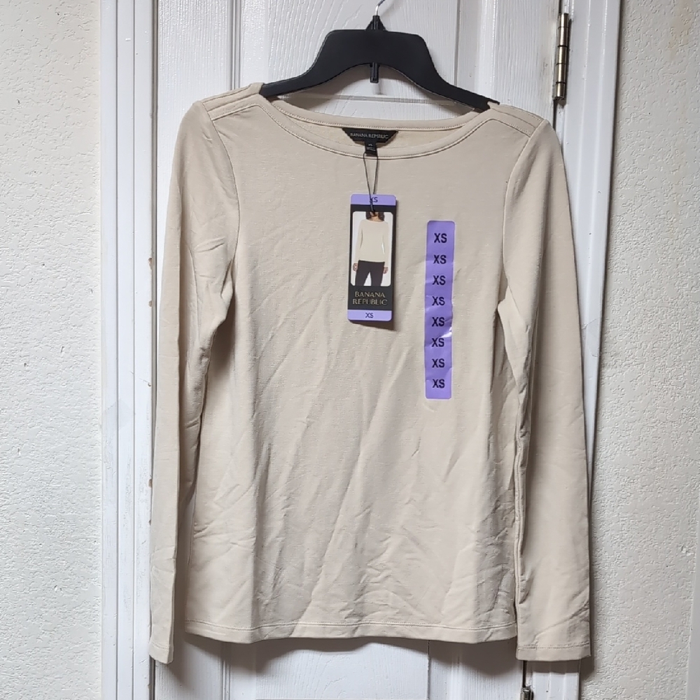 Banana Republic Women's Beige Long Sleeve Tee